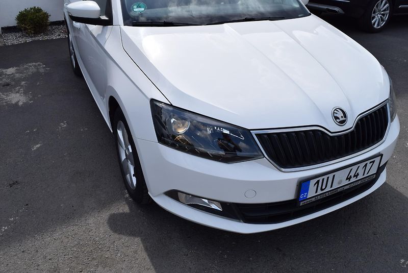 Škoda Fabia (2015) 1.2TSI 66kw STYLE AC TEMPOMAT - fotka 4 z 45
