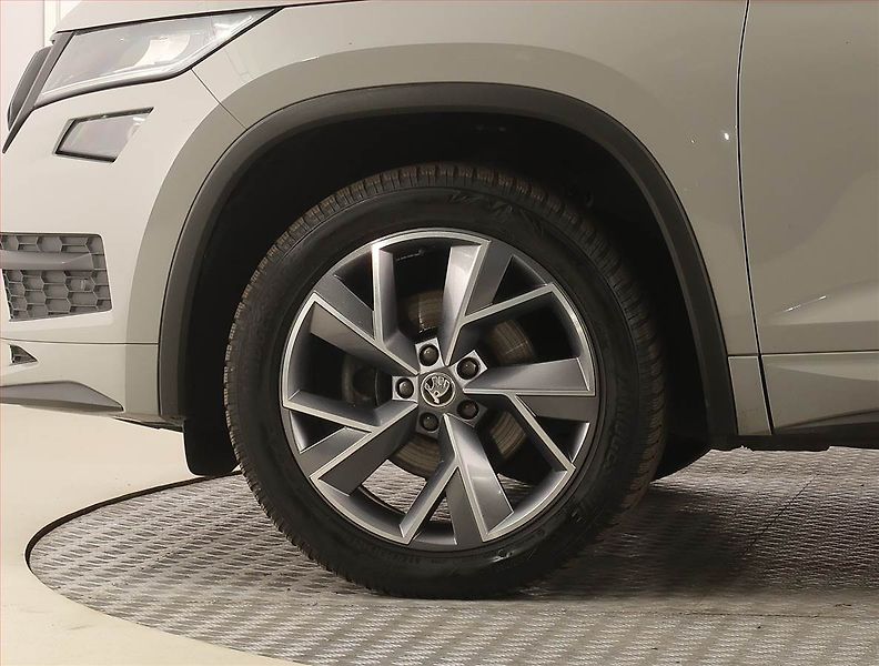 Škoda Kodiaq (2021) Sportline 1.5 TSI, digi klima - fotka 15 z 30