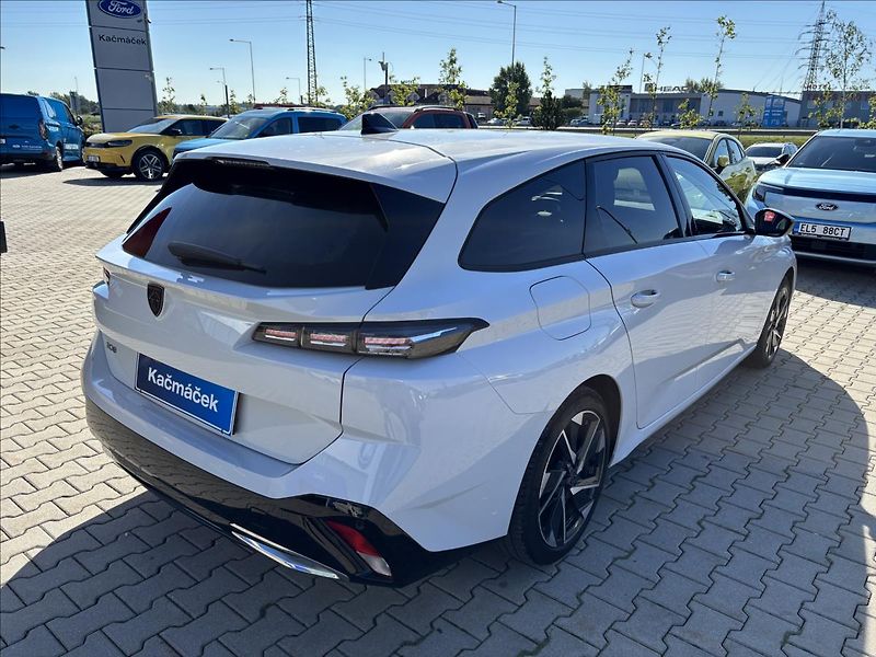 Peugeot 308 1,5 HDi 96kW Allure AUT DPH - fotka 5 z 47