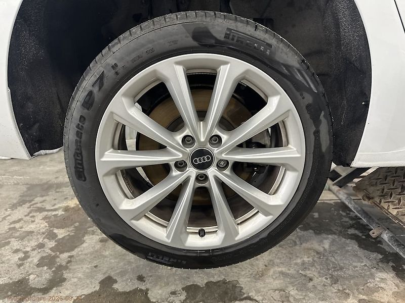 Audi A5 TDI quattro ACC NezTop Taž Kam - fotka 7 z 9