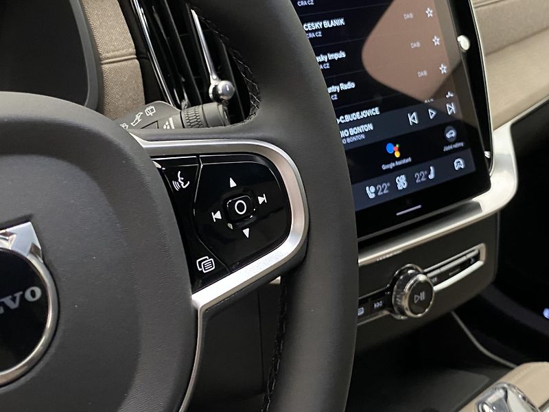 Volvo XC90 (2026) T8 AWD Plug-in BRIGHT PLUS 7m - fotka 28 z 69