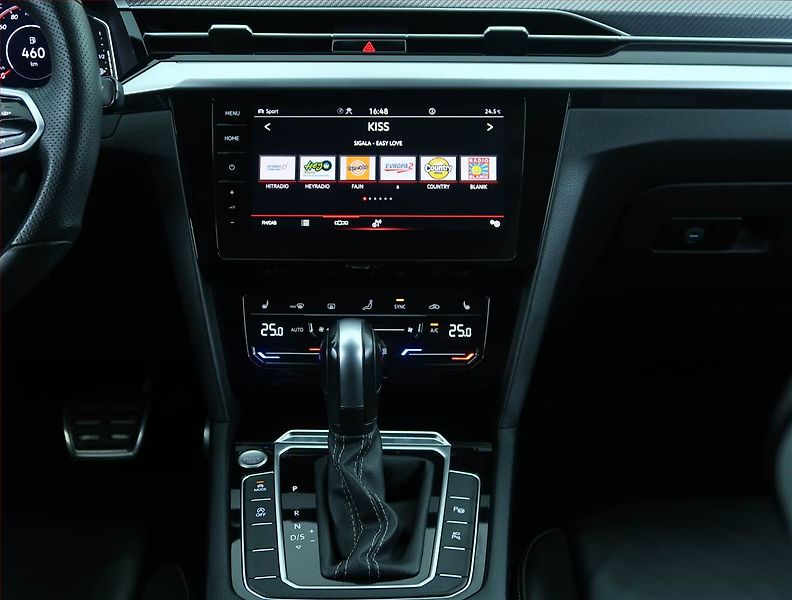 Volkswagen Arteon (2022) R-line 2.0 TSI 4Motion - fotka 12 z 22