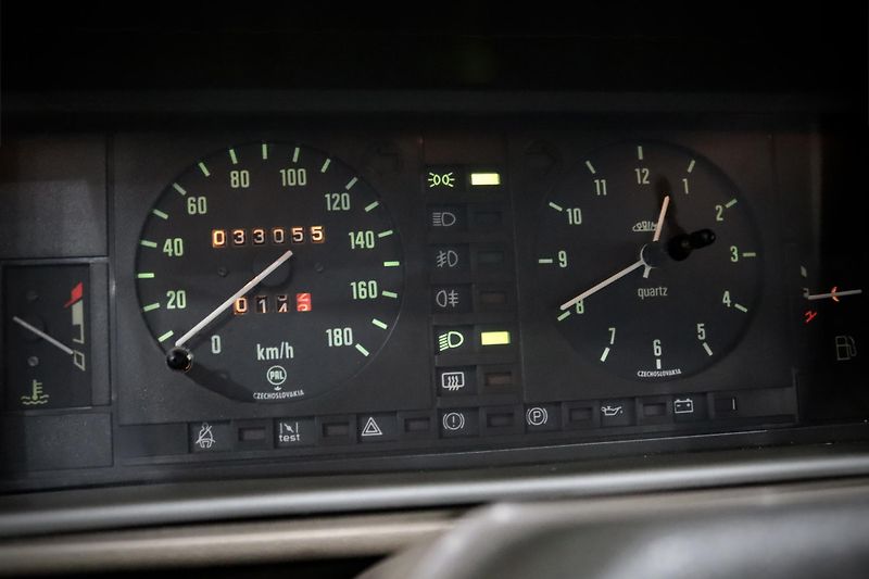 Škoda Favorit (1988) 1.3 46 kW 136 L  - fotka 28 z 47