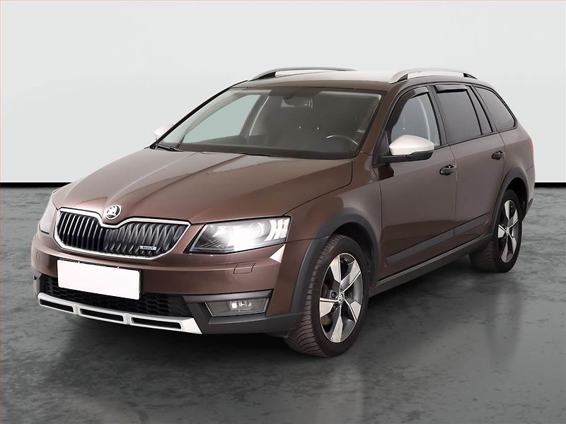 Škoda Octavia (2016) Scout 2.0 TDI, 4X4, Automat - fotka 2 z 18