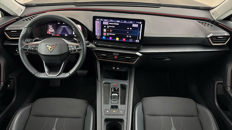 Cupra Formentor 2.0 TSI DSG 4Drive - fotka 8 z 29