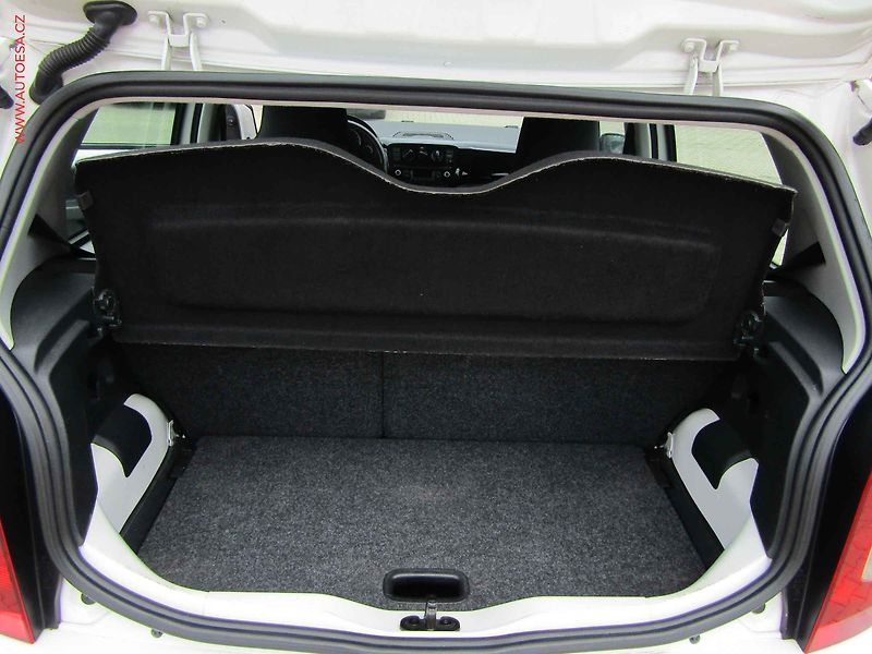 Volkswagen up! (2014) 1.0 MPi - fotka 7 z 14