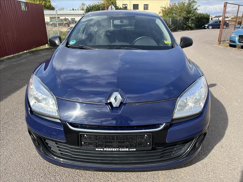 Renault Mégane 1,6 i KLIMA SERVIS STK 2/2027 - fotka 2 z 35