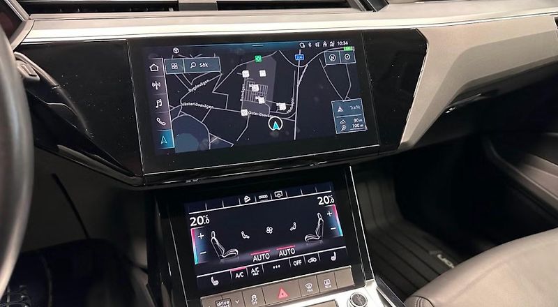 Audi e-tron 55 Quattro SoH 94% Kam Tažné - fotka 12 z 23