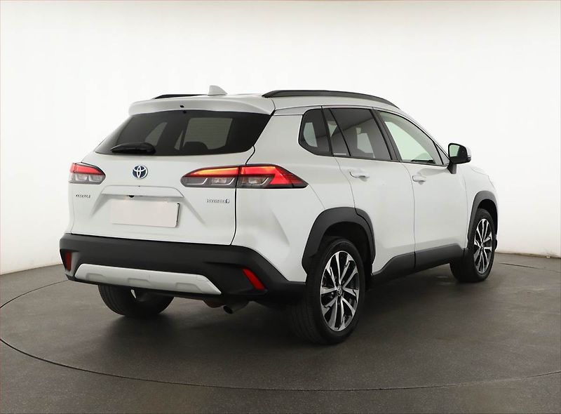 Toyota Corolla Cross (2024) 2.0 Hybrid 2WD - fotka 5 z 20