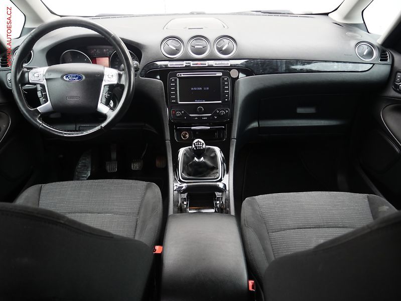 Ford Galaxy (2011) 2.0 TDCi, AC, temp - fotka 8 z 15