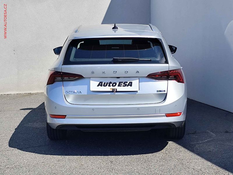 Škoda Octavia (2021) 1.5TSi, 2.maj,ČR, DSG, LED - fotka 5 z 27