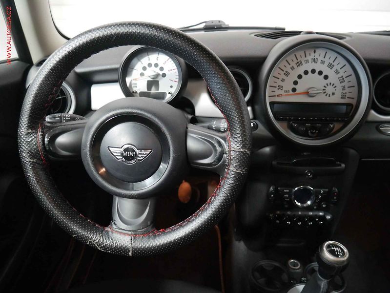 Mini One (2011) 1.6i, 1.maj, STK8/28 - fotka 11 z 14