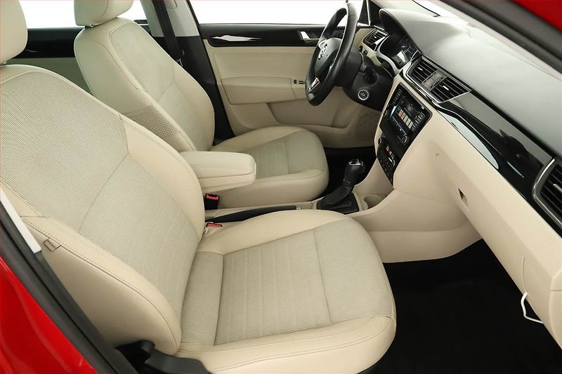 Škoda Rapid (2018) Spaceback 1.4 TSI, Automat - fotka 7 z 16