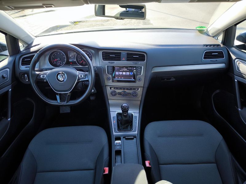 Volkswagen Golf 7 1,4TSI 90kW LED OSRAM 8xALU - fotka 41 z 82