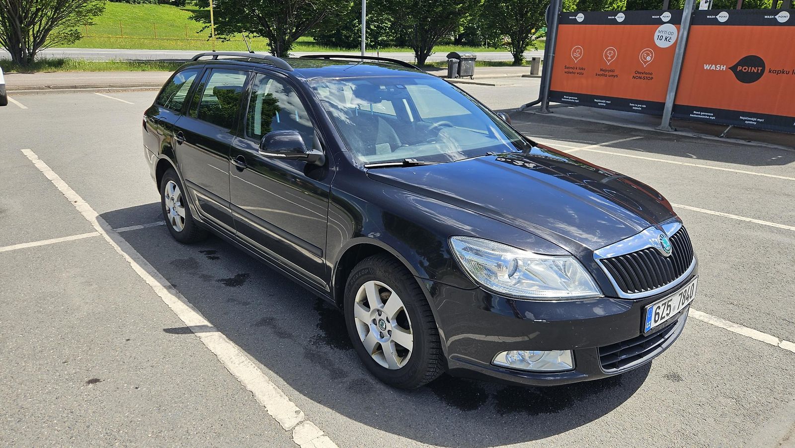 Škoda Octavia 1.6 TDi 77kW + sady kol a pneu