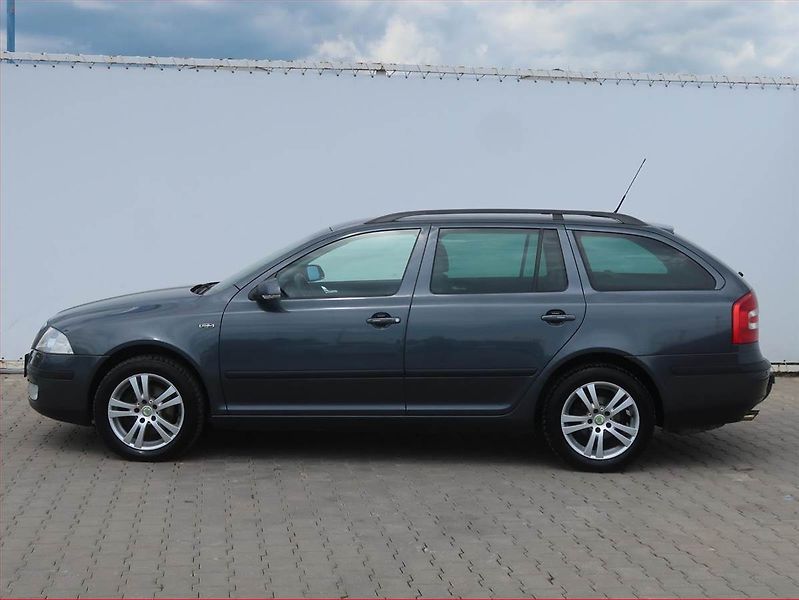 Škoda Octavia (2007) Laurin&Klement 2.0 TDI, 4X4 - fotka 3 z 14