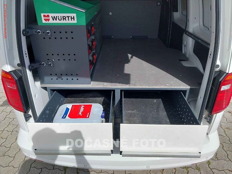 Volkswagen Caddy (2020) 2.0TDi WÜRTH, navi, +kola - fotka 11 z 12