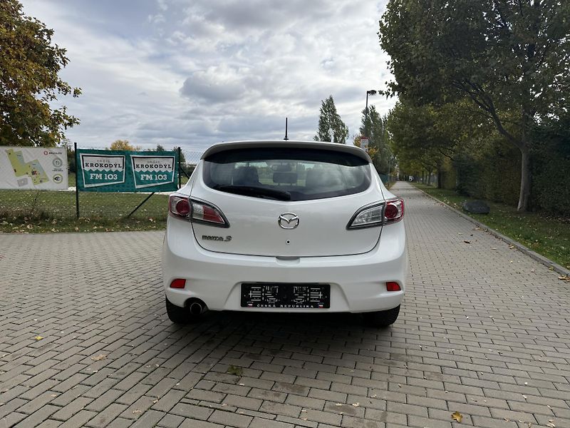 Mazda 3 1.6 MIRAI - fotka 9 z 31