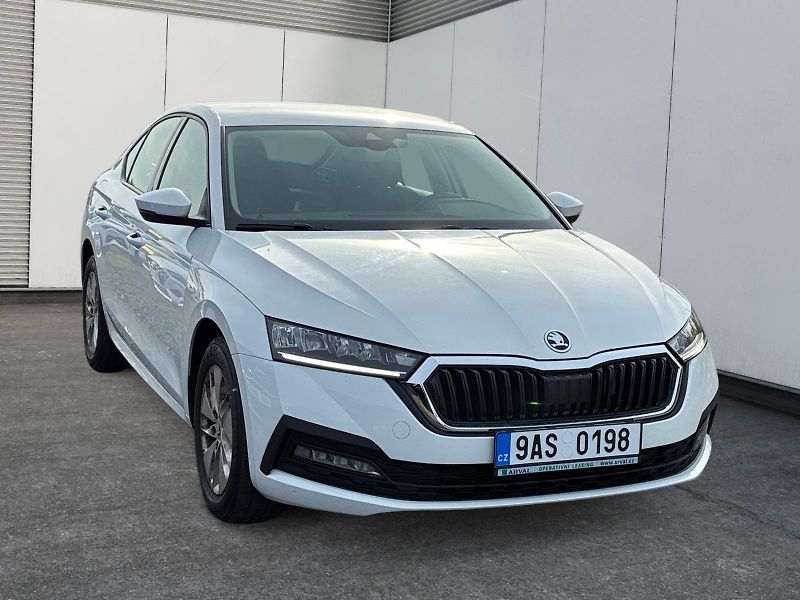 Škoda Octavia (2023) AMBITION 2.0TDI 110kW CZ DPH - fotka 2 z 11