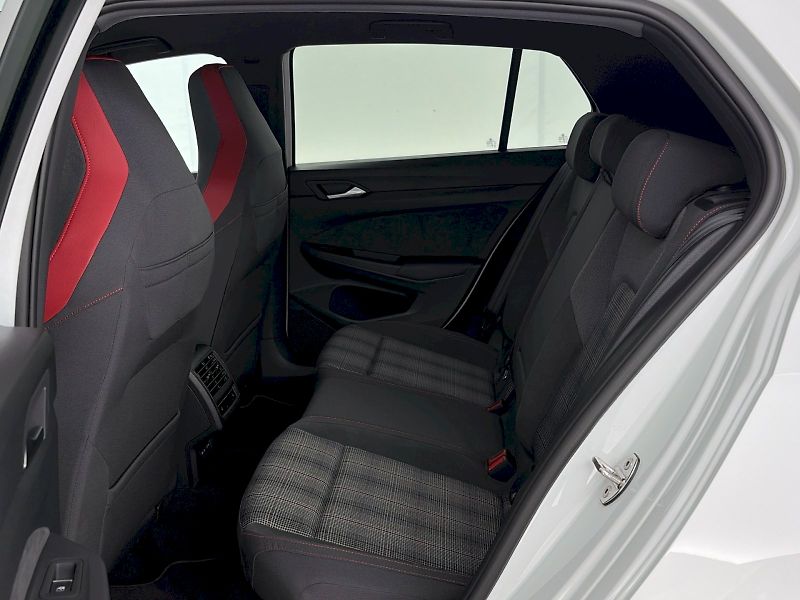 Volkswagen Golf (2025) GTI 2.0 TSI 195kW DSG - fotka 8 z 34