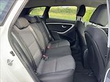 Hyundai i30 1,6 MPI Trikolor - náhled 11