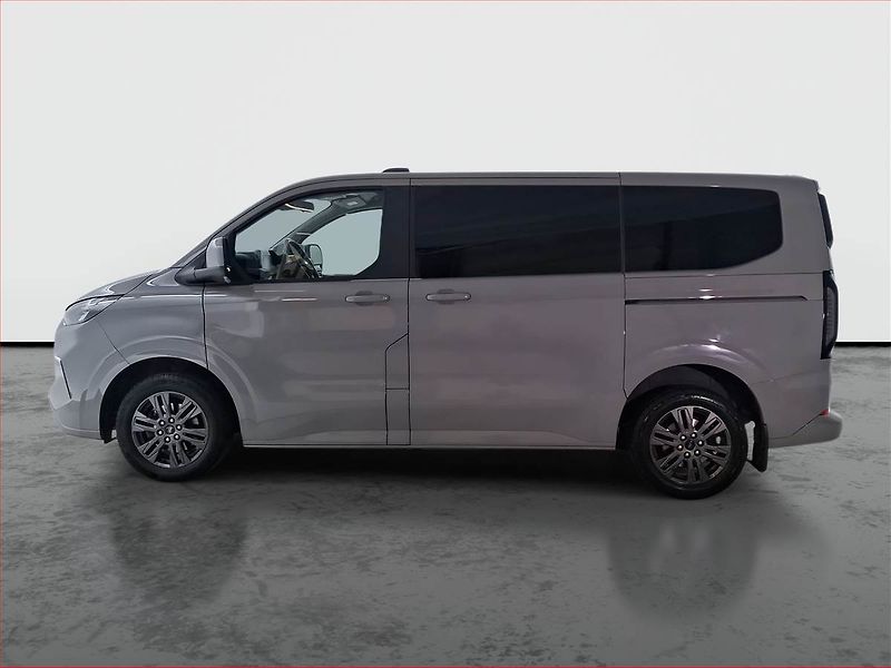 Ford Tourneo Custom (2024) Titanium 2.0 EcoBlue, ČR, 1Maj - fotka 3 z 18