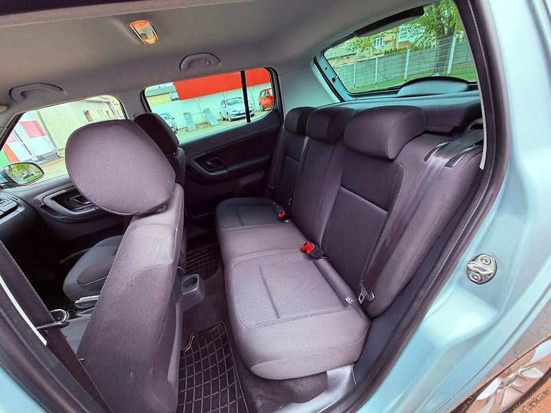 Škoda Fabia 1.2 TSi Elegance, ČR, Serviska - fotka 10 z 24
