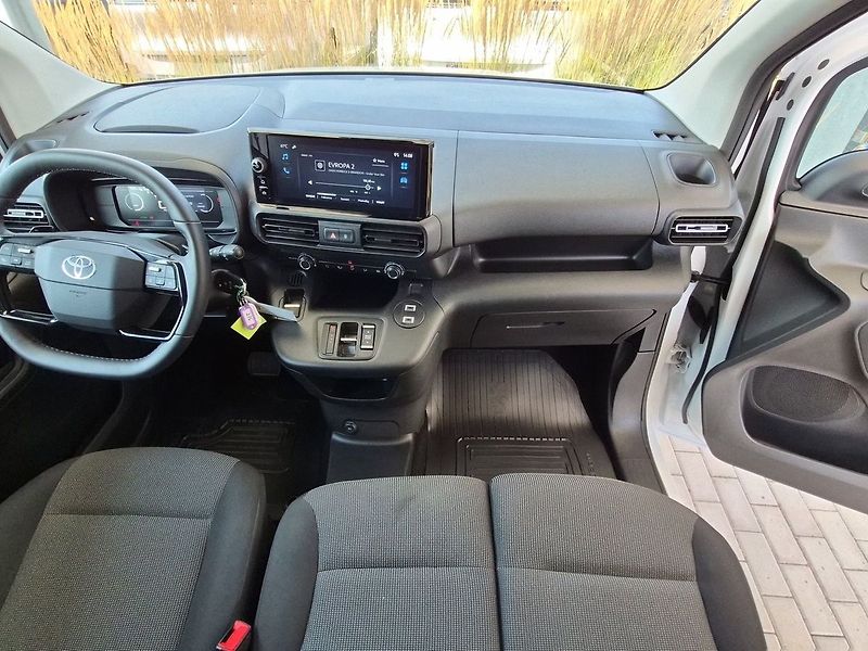 Toyota ProAce Active Full Electric - fotka 11 z 24