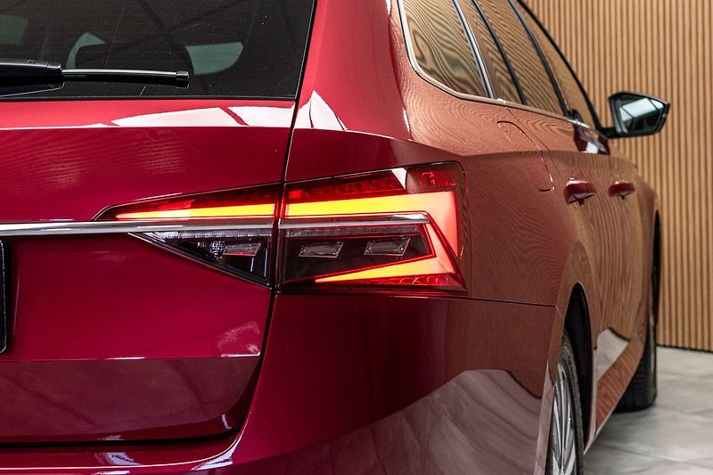 Škoda Superb 2.0 TDI 147kW STYLE*DPH*ČR 1.M - fotka 39 z 44