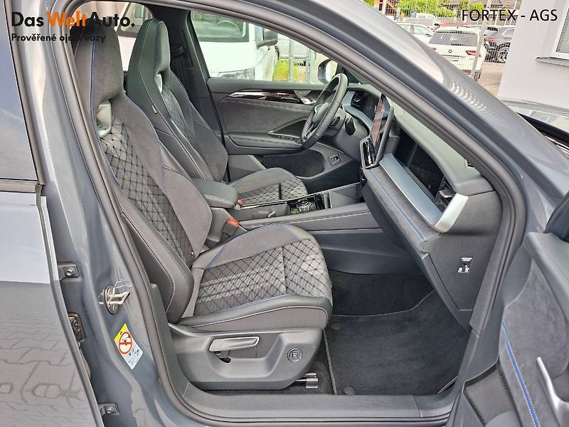 Volkswagen Tayron (2025) R-LINE,2.0 TDI,142kW,4x4,Záruk - fotka 17 z 36