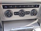 Volkswagen Passat (2016) 2.0 TDi, LED, navi, park - náhled 15