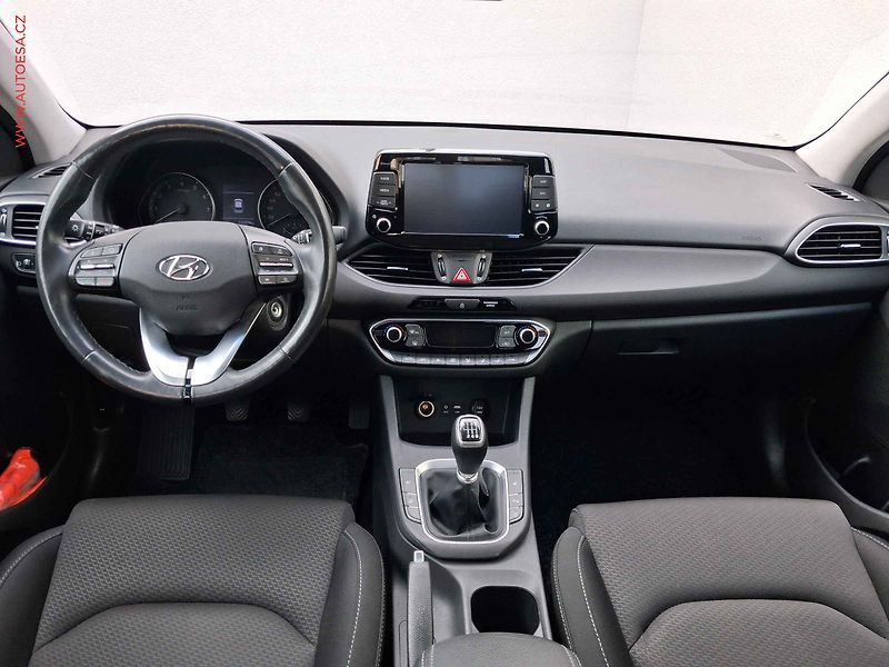 Hyundai i30 (2020) 1.0 T-GDi, 1.maj,ČR, Style - fotka 8 z 19