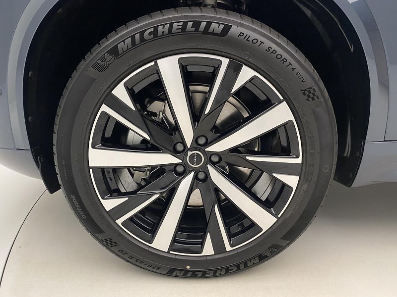 Volvo XC90 (2026) B5 AWD AUT BRIGHT PLUS 7míst - fotka 20 z 63