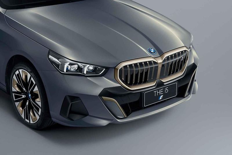 BMW řady 5 v prodloužené verzi pro Čínu