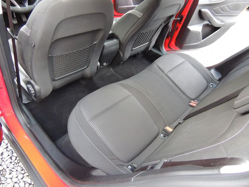 Ford Focus (2020) Combi 1.0i,92kw,ČR,1.majitel - fotka 18 z 44