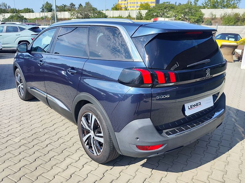 Peugeot 5008 1.5 HDI/96kW Allure - fotka 7 z 36