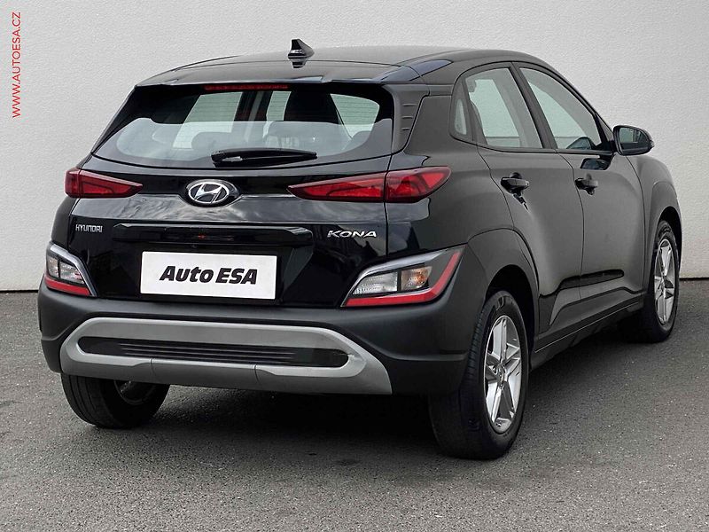 Hyundai Kona (2021) 1.0 T-GDi, AT, +ALU, kamera - fotka 4 z 19