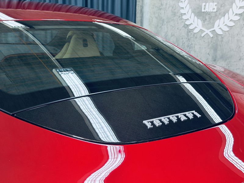 Ferrari Roma (2021) FULL CARBON MAX VÝB ZÁRUKA - fotka 29 z 30