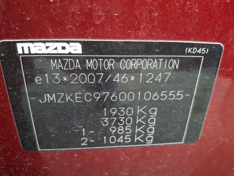 Mazda CX-5 2.0 121 kw  Rezervace - fotka 17 z 39