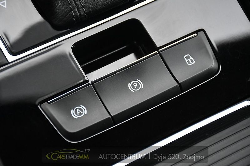 Škoda Superb 2.0TDi DSG TAŽNÉ CANTON - fotka 38 z 58