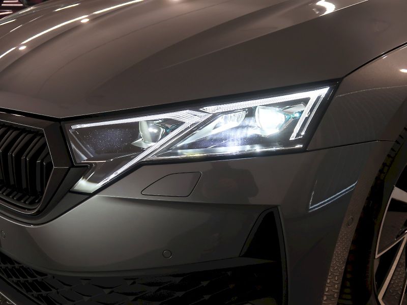 Škoda Octavia (2025) SPORTLINE 2.0TDI 110KW DSG - fotka 10 z 45