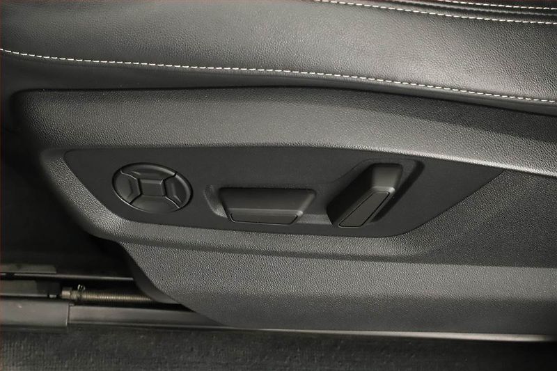 Audi Q7 (2023) 60 TFSI e - fotka 19 z 25