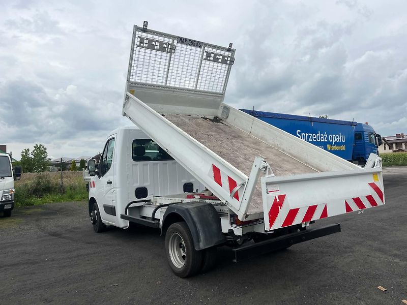 Renault Master (2024) 2.3TDi pouze 20000km - fotka 4 z 4