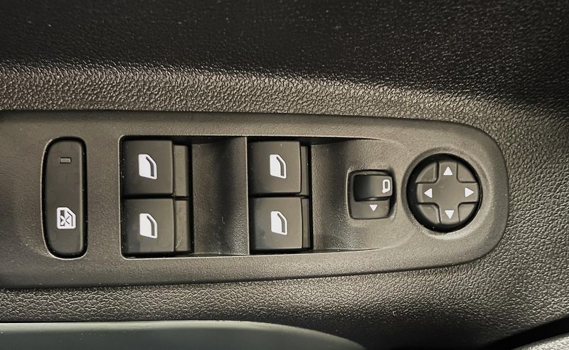 Citroën Berlingo 1.5 BlueHDi 130 S&S EAT8 - fotka 20 z 27