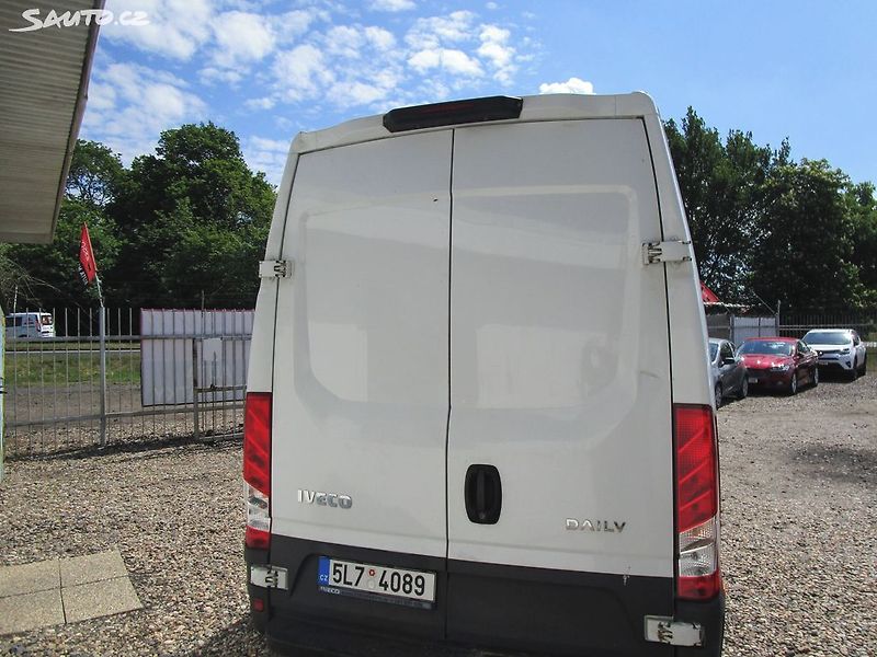Iveco Daily 2,3JTD-114KW-KOUPEN V ČR - fotka 5 z 16