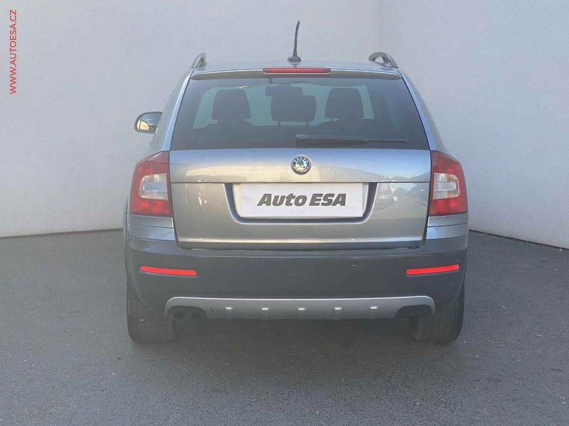Škoda Octavia (2013) 2.0 TDi 4x4, Scout - fotka 5 z 17
