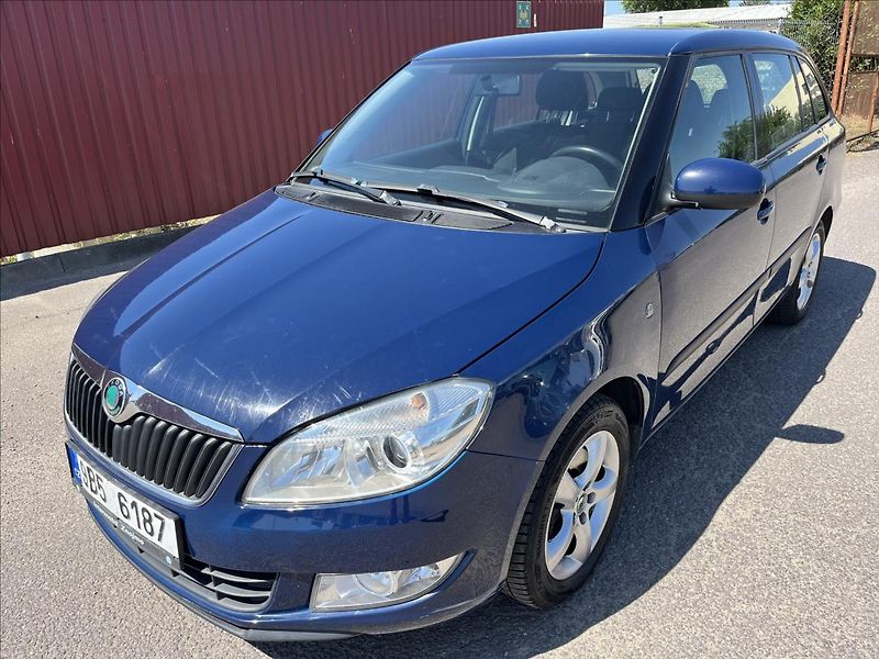 Škoda Fabia 1,6 TDi ČR KLIMA ALU 2 x KOLA - fotka 1 z 33