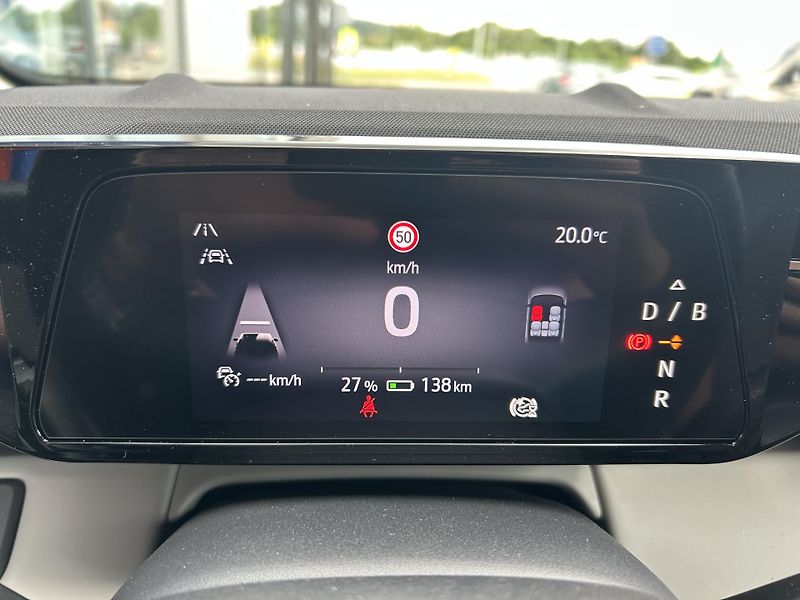 Ford Explorer 52 kWh dojezd (125 kW/170 k) - fotka 22 z 34