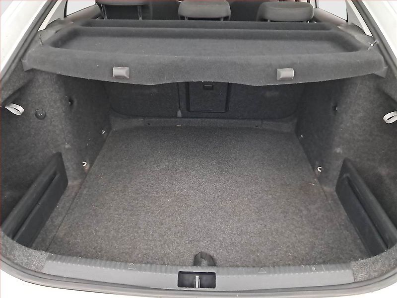 Škoda Octavia (2014) Ambition 1.2 TSI, Navi - fotka 14 z 22