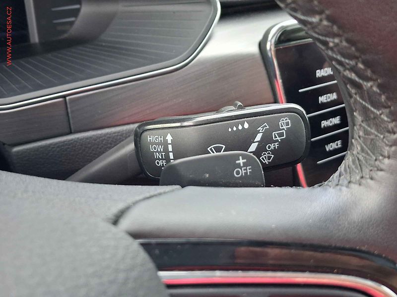 Škoda Superb (2019) 2.0 TSi 4x4, Style, DSG, - fotka 14 z 27